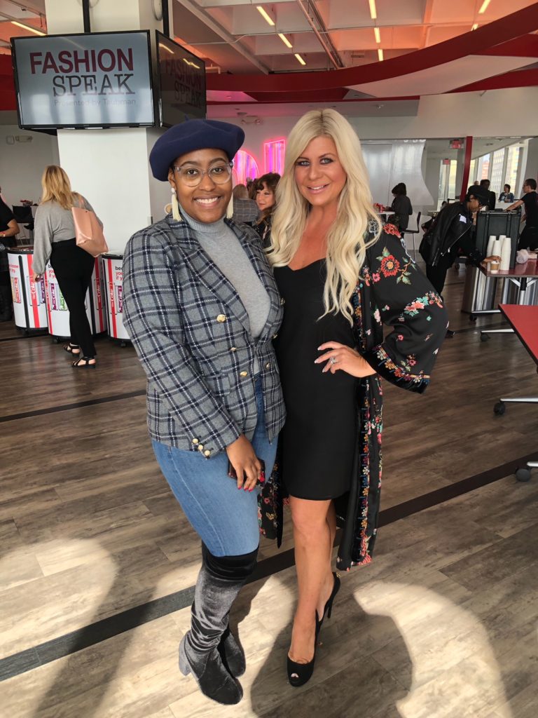 Lifestyle blogger Shannon Lazovski attends FashionSpeak 2018 mentoring new bloggers.