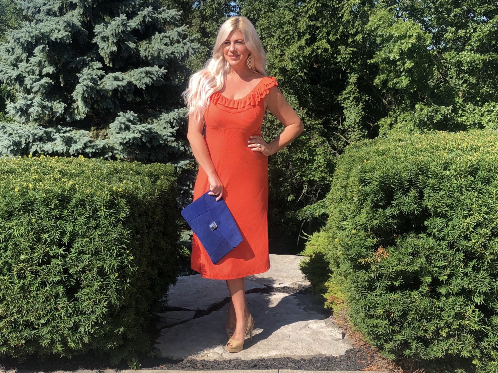 ShannonLazovski_orangedress